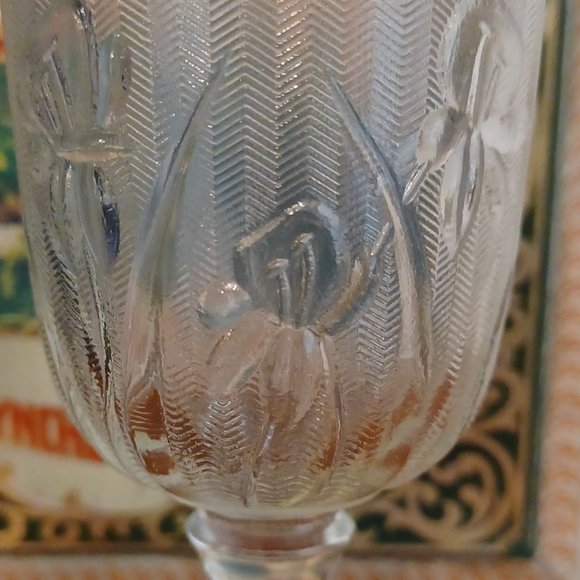Antique 1920s Jeannette Pressed Clear Glass Iris Flower Tiny Water Wine Goblet - Picture 3 of 3